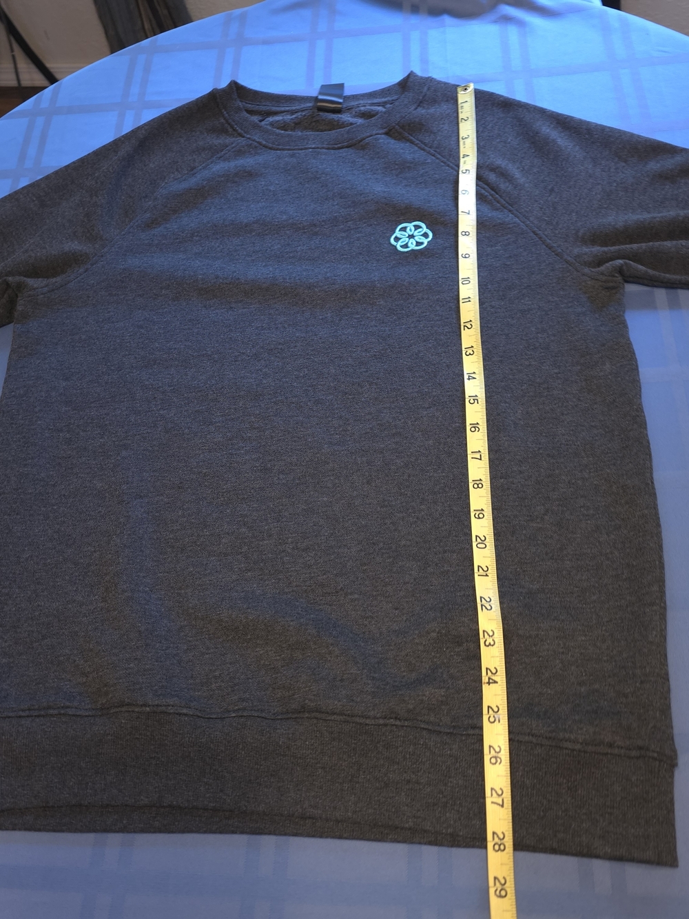 Apple Breathe Mindful Minute Meditation Charcoal Gray Crewneck Sweatshirt - Picture 11 of 12